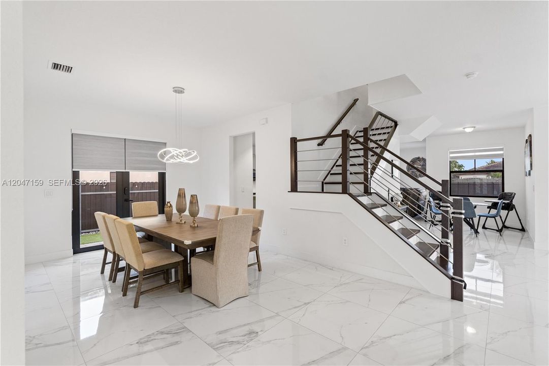 For Rent: $6,000 (5 beds, 5 baths, 3716 Square Feet)