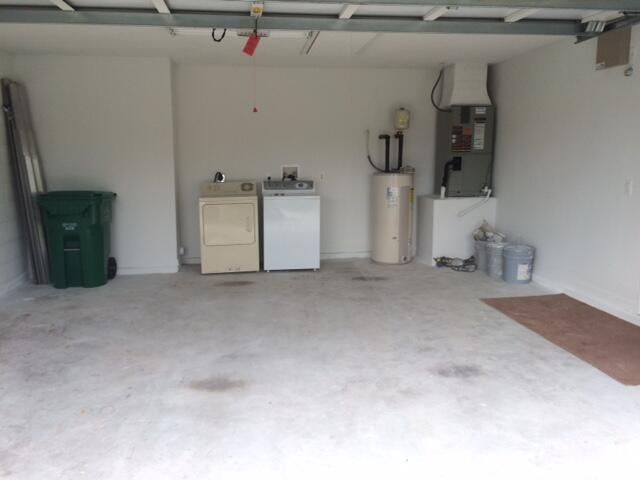 3832 Hale garage