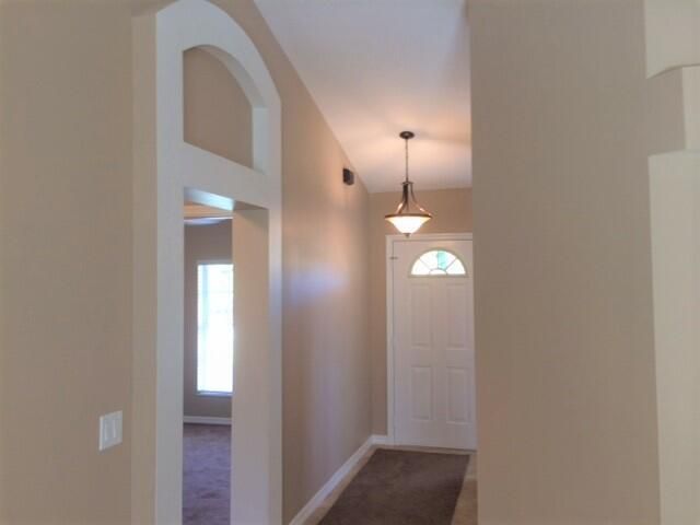 3832 Hale foyer
