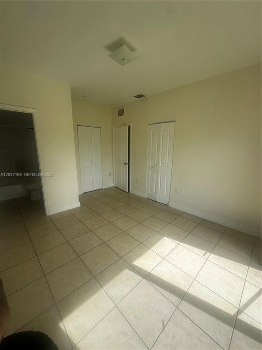 En Renta: $2,700 (4 camas, 3 baños, 1604 Pies cuadrados)