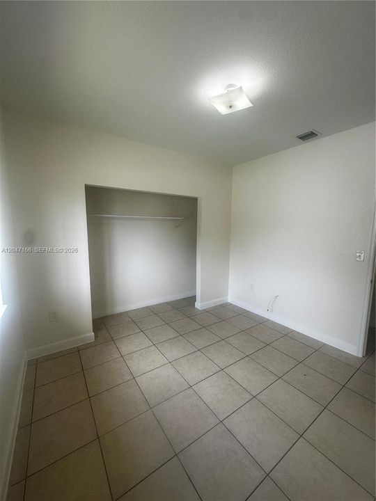 En Renta: $2,700 (4 camas, 3 baños, 1604 Pies cuadrados)