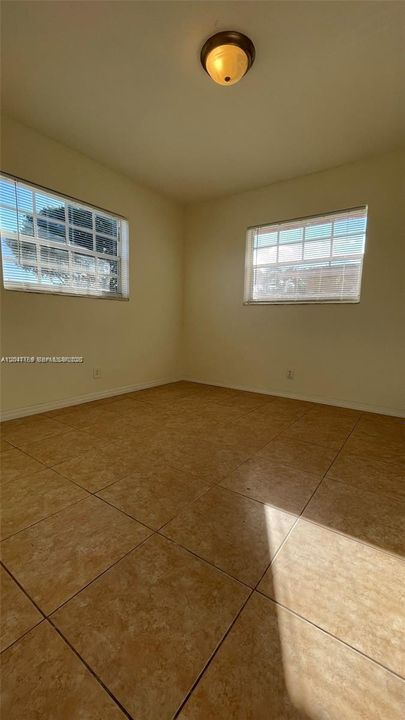 For Sale: $799,999 (0 beds, 0 baths, 2525 Square Feet)