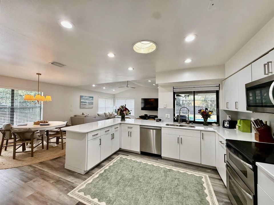 Open Kitchen