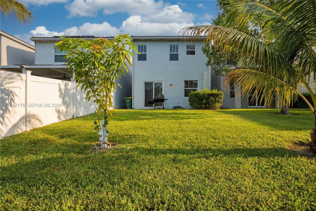 For Sale: $525,000 (4 beds, 2 baths, 1869 Square Feet)