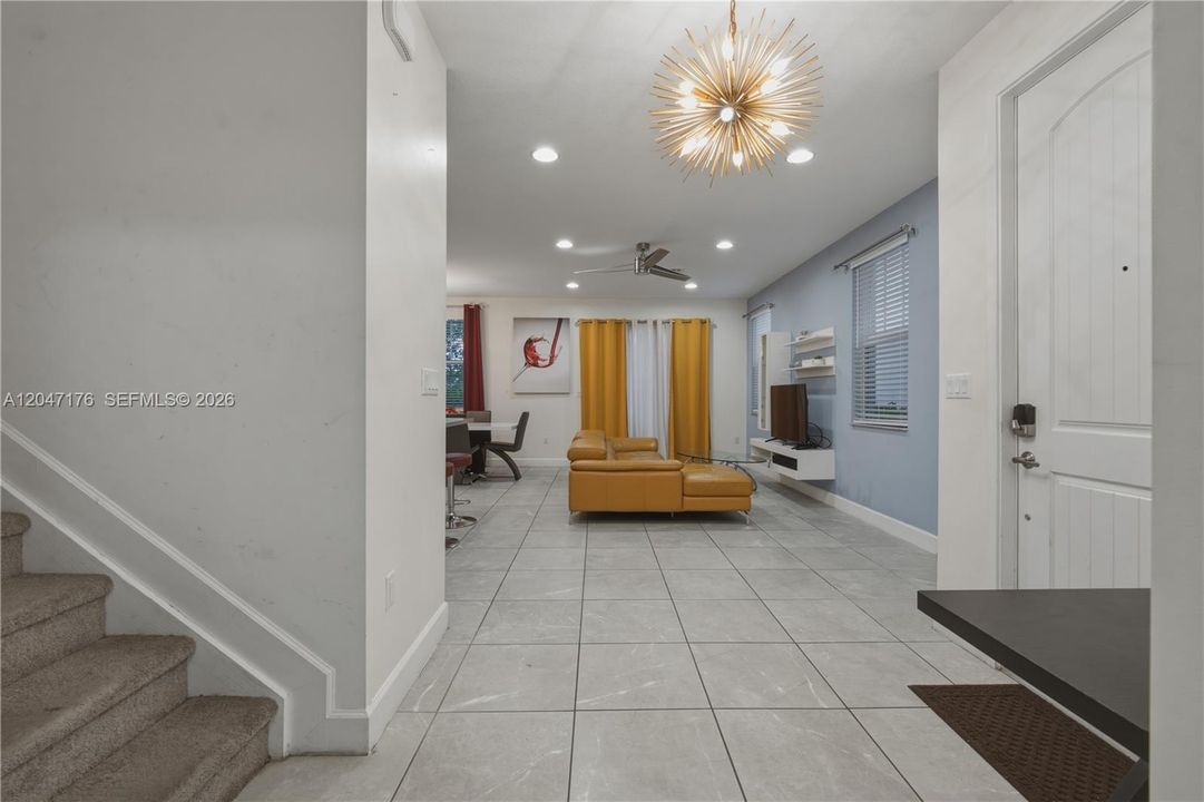 For Sale: $525,000 (4 beds, 2 baths, 1869 Square Feet)