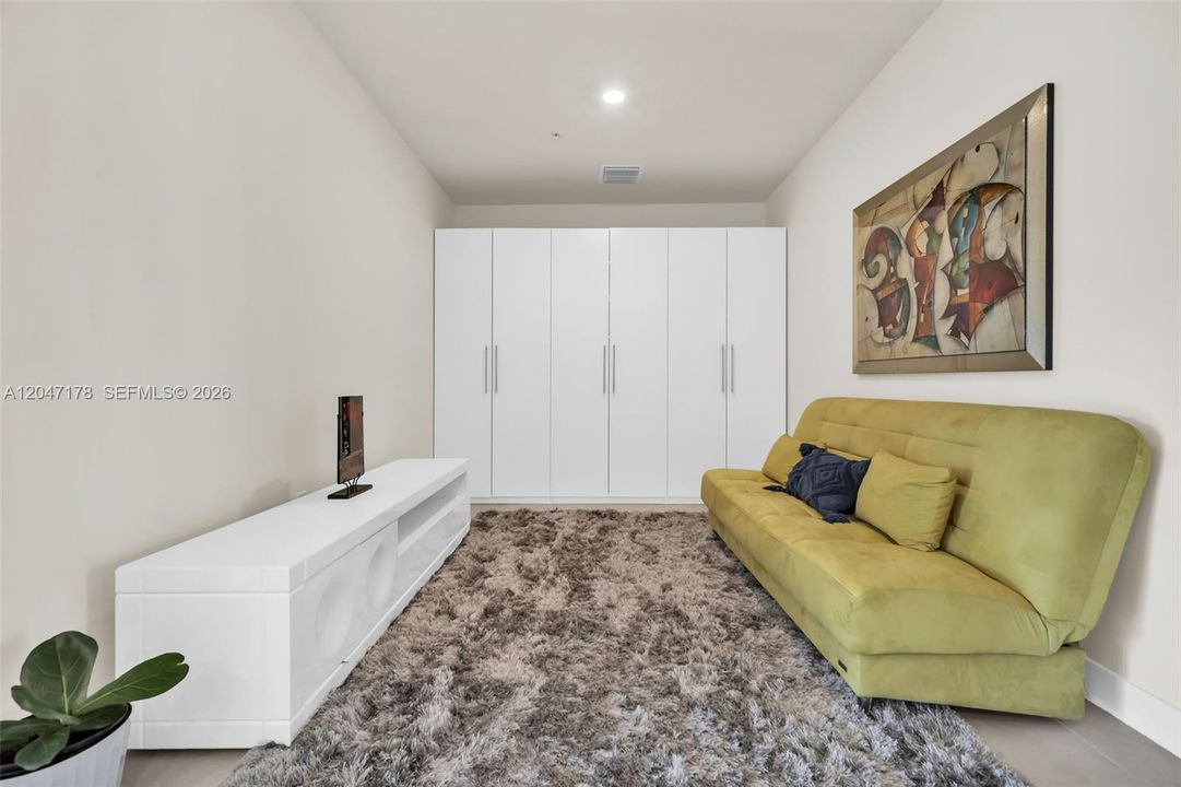 Den with a great Closet... ready to convert it as 3rd bedroom or office