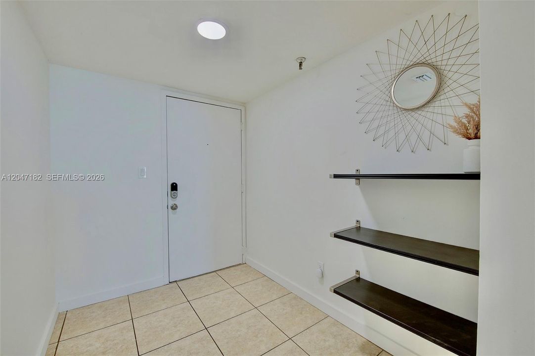 В аренду: $2,400 (2 спален, 2 ванн, 1586 Квадратных фут)