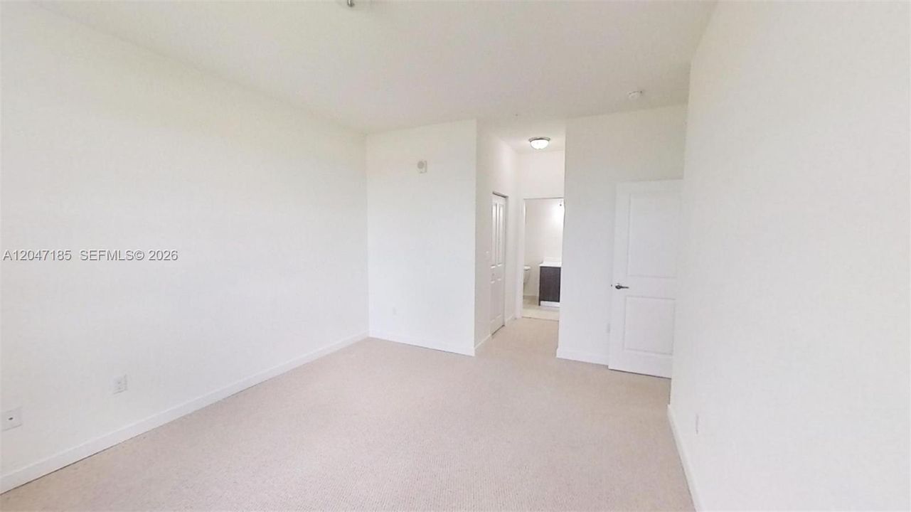 В аренду: $2,875 (3 спален, 2 ванн, 1481 Квадратных фут)