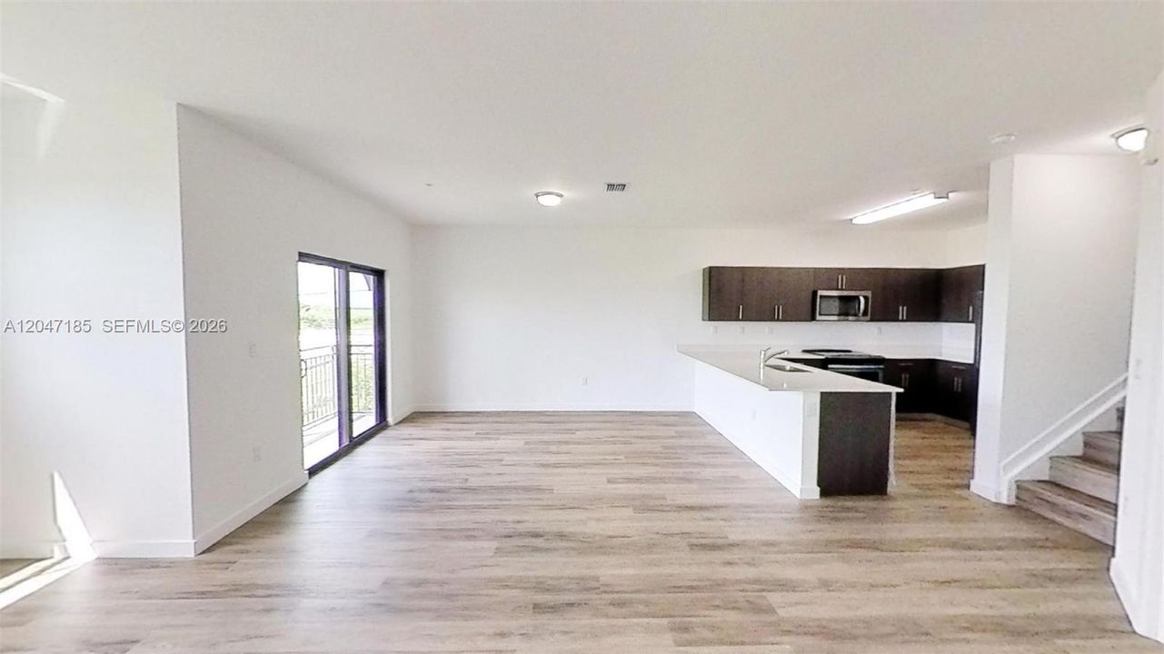 В аренду: $2,875 (3 спален, 2 ванн, 1481 Квадратных фут)
