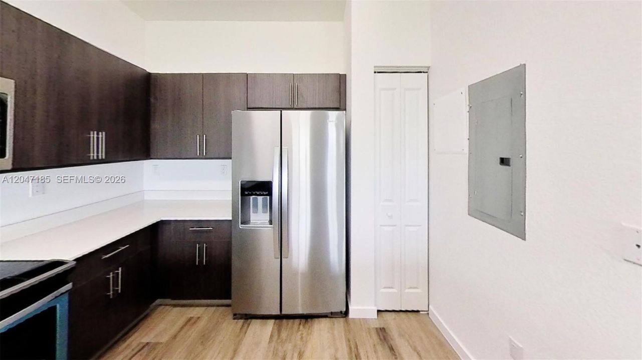 В аренду: $2,875 (3 спален, 2 ванн, 1481 Квадратных фут)