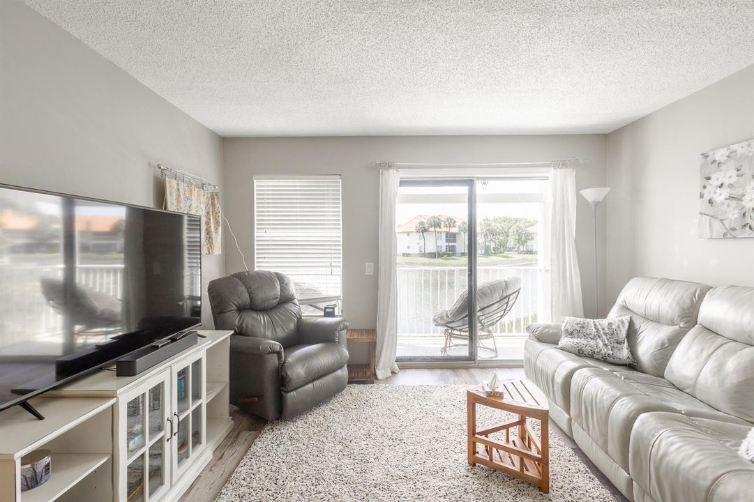 17-Living Room