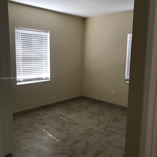 В аренду: $3,200 (3 спален, 2 ванн, 0 Квадратных фут)