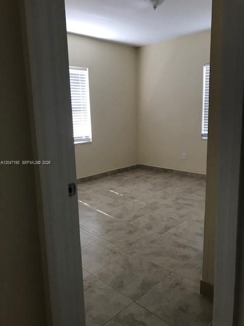 В аренду: $3,200 (3 спален, 2 ванн, 0 Квадратных фут)