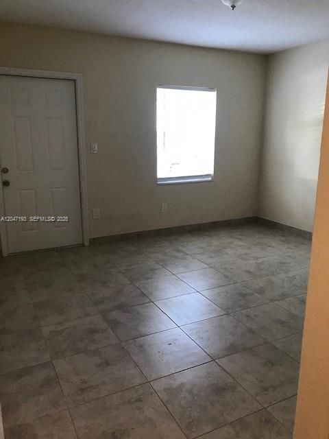 В аренду: $3,200 (3 спален, 2 ванн, 0 Квадратных фут)