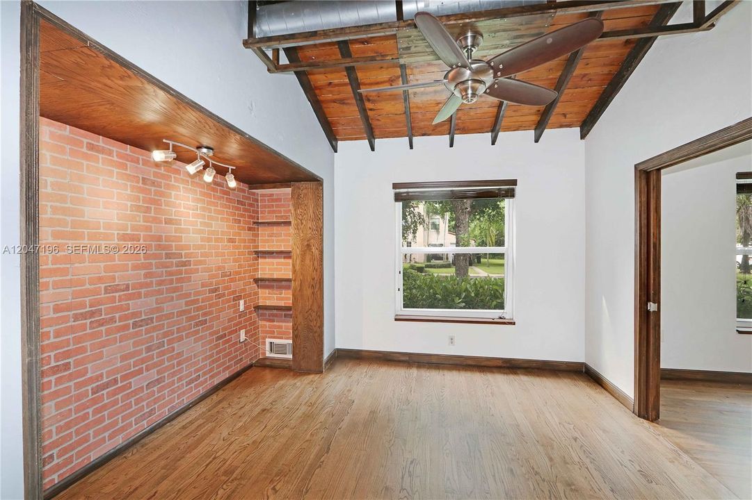 For Rent: $6,700 (3 beds, 2 baths, 1475 Square Feet)