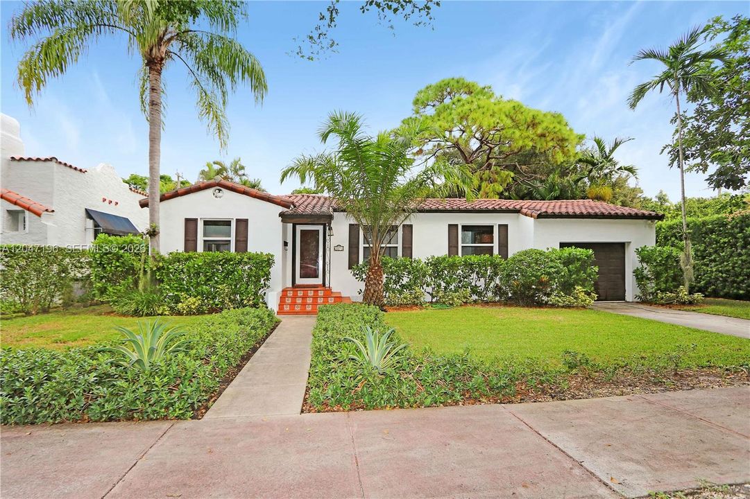 For Rent: $6,700 (3 beds, 2 baths, 1475 Square Feet)