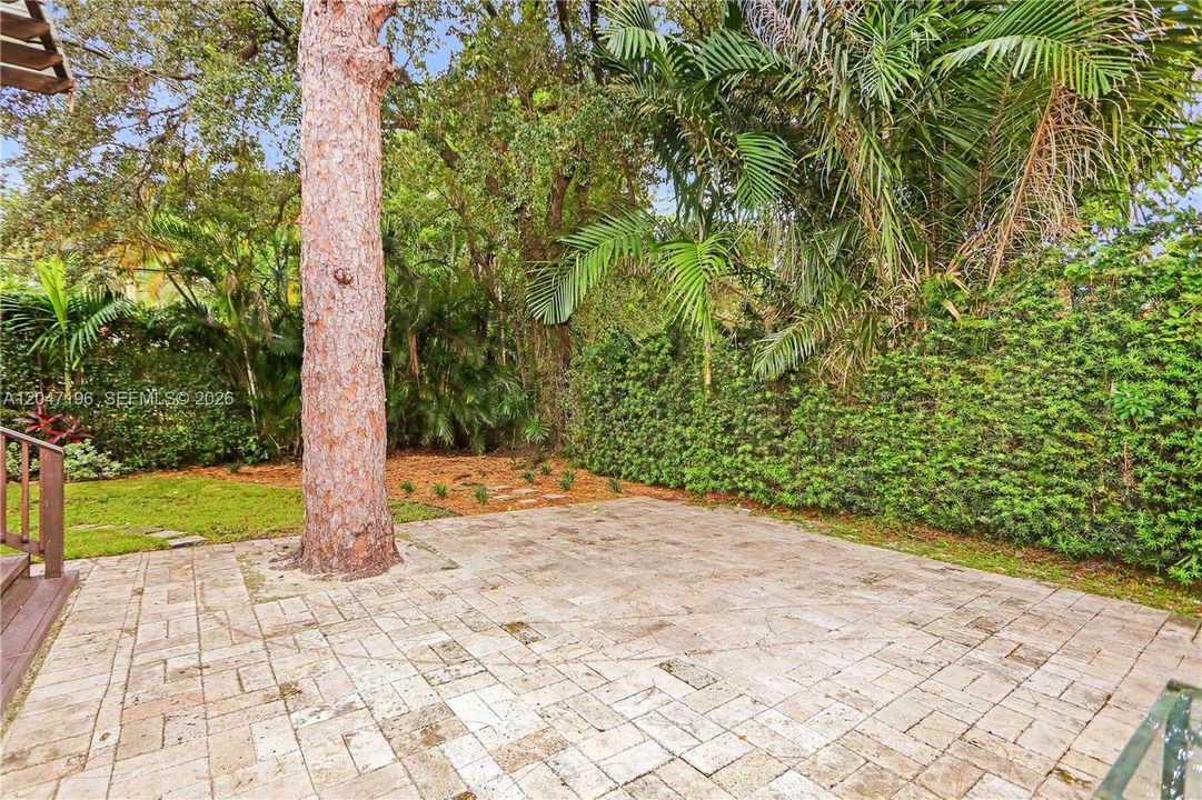 For Rent: $6,700 (3 beds, 2 baths, 1475 Square Feet)