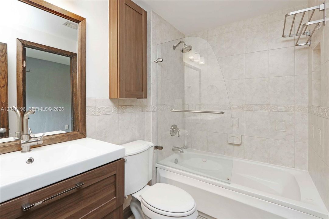 For Rent: $6,700 (3 beds, 2 baths, 1475 Square Feet)