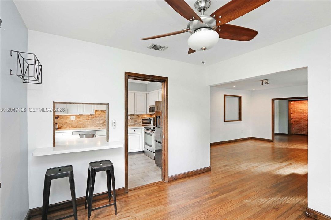 For Rent: $6,700 (3 beds, 2 baths, 1475 Square Feet)