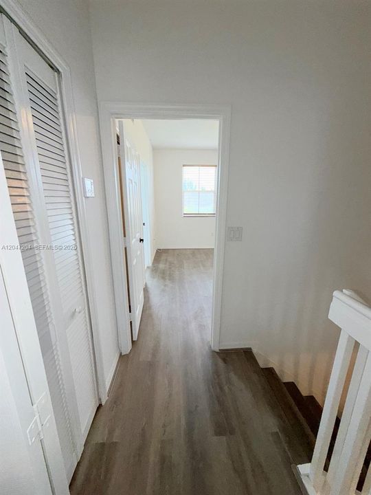 В аренду: $3,000 (2 спален, 2 ванн, 1050 Квадратных фут)