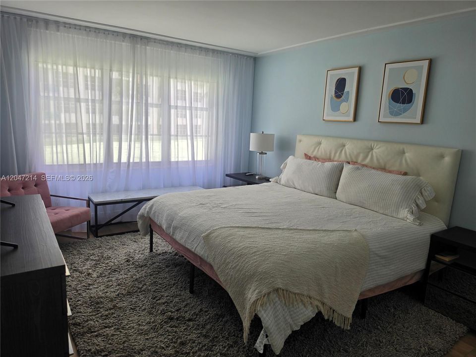 В аренду: $3,900 (2 спален, 2 ванн, 1000 Квадратных фут)