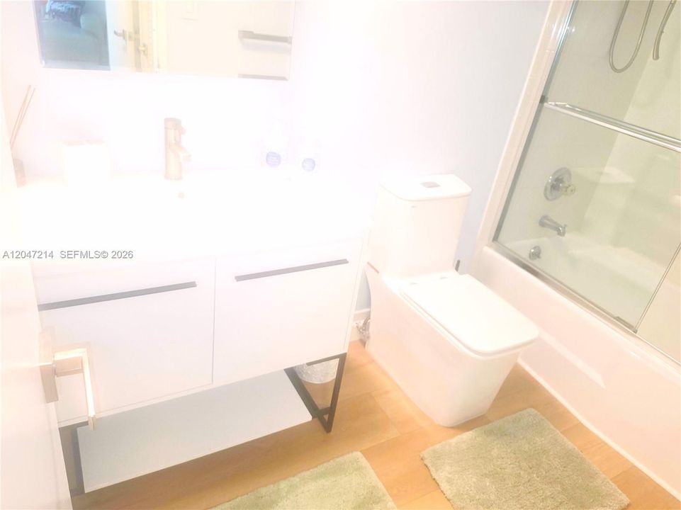 В аренду: $3,900 (2 спален, 2 ванн, 1000 Квадратных фут)