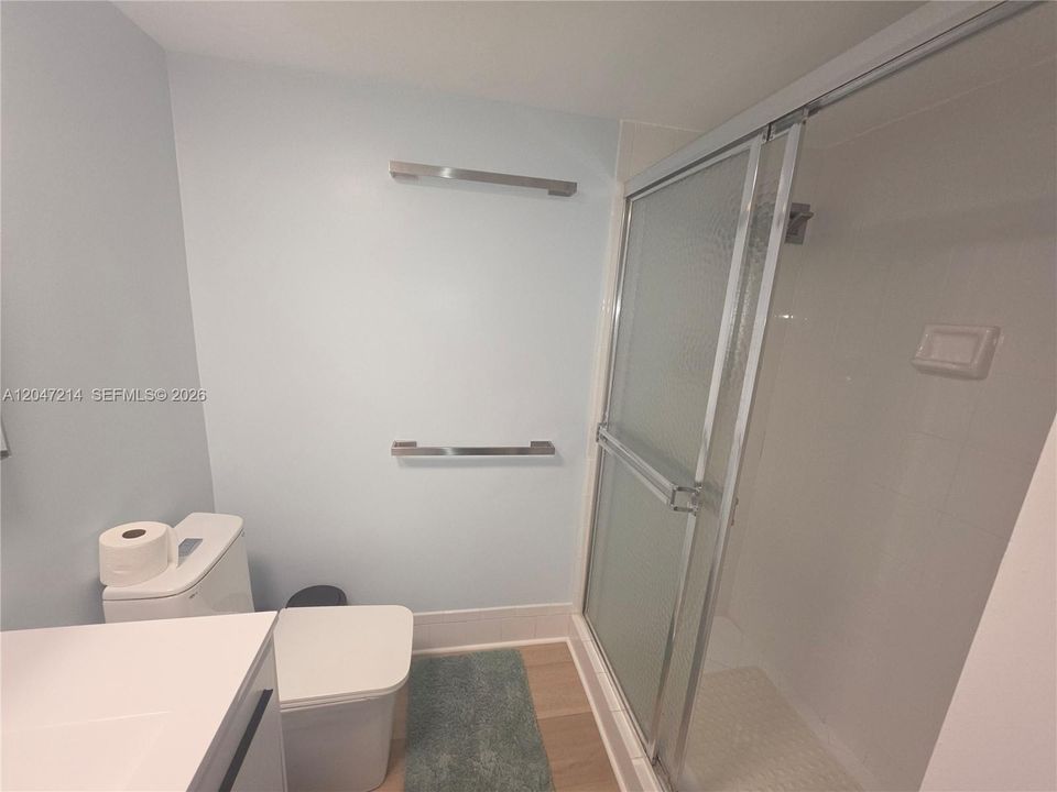 В аренду: $3,900 (2 спален, 2 ванн, 1000 Квадратных фут)