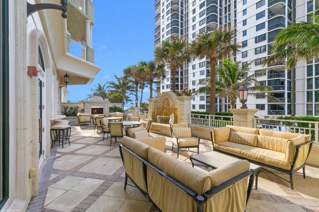 One Singer Island Patio a AAP 2023