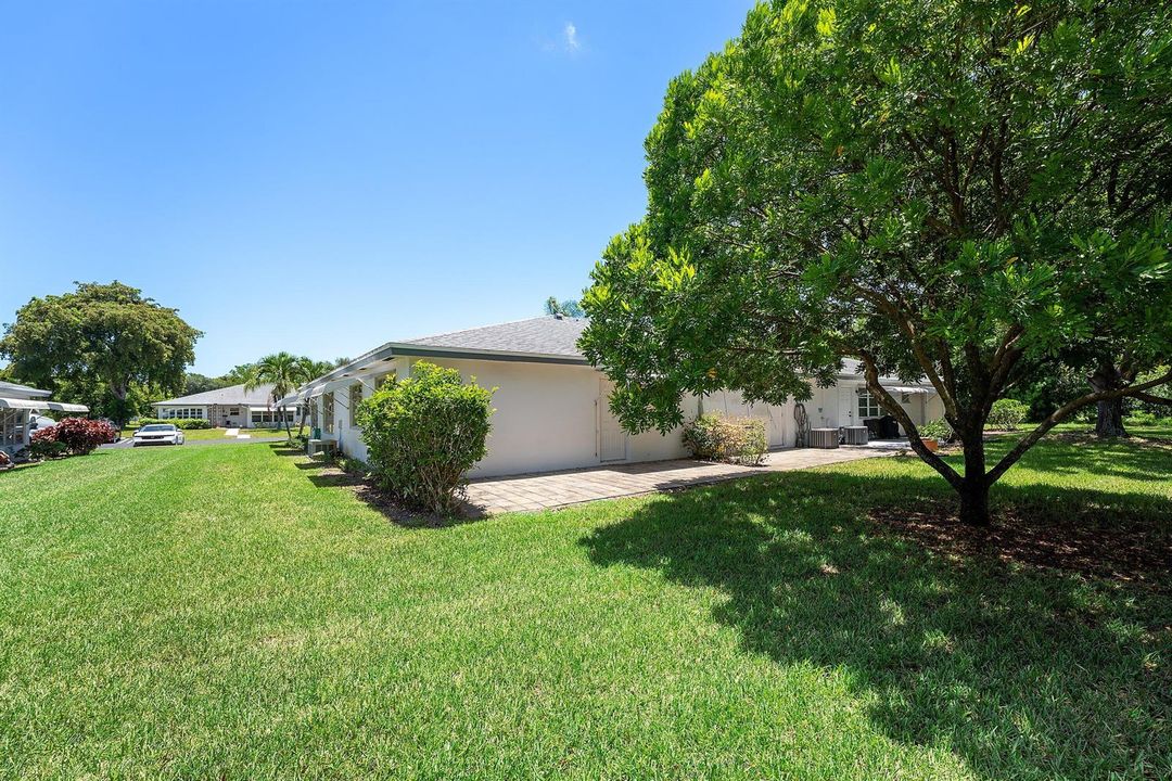 029-1210SouthDriveCircle-D-DelrayBeach-F