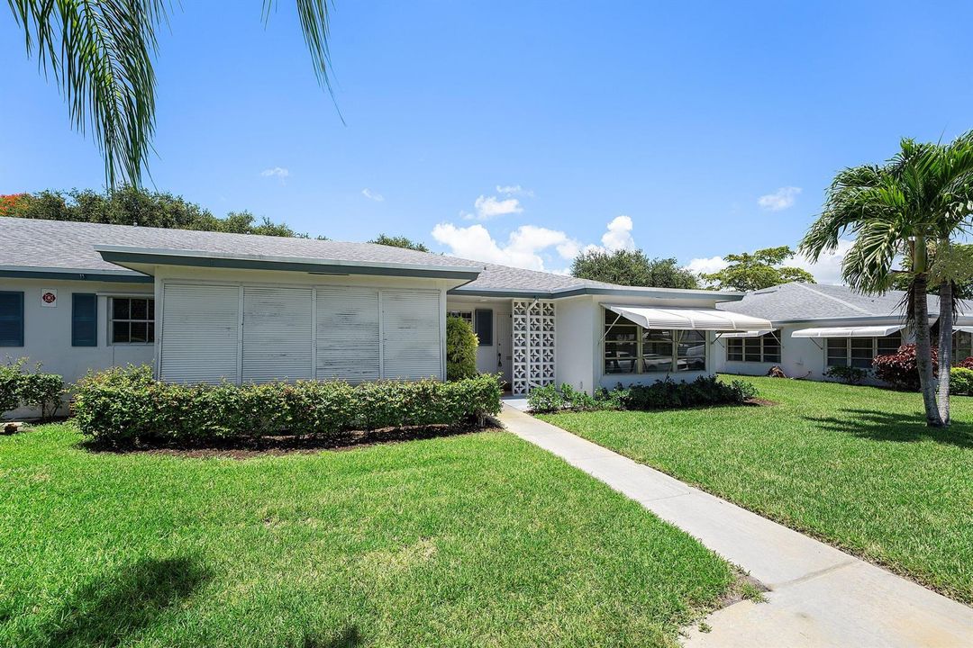 002-1210SouthDriveCircle-D-DelrayBeach-F