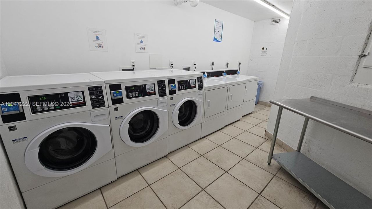 В аренду: $2,000 (1 спален, 1 ванн, 875 Квадратных фут)