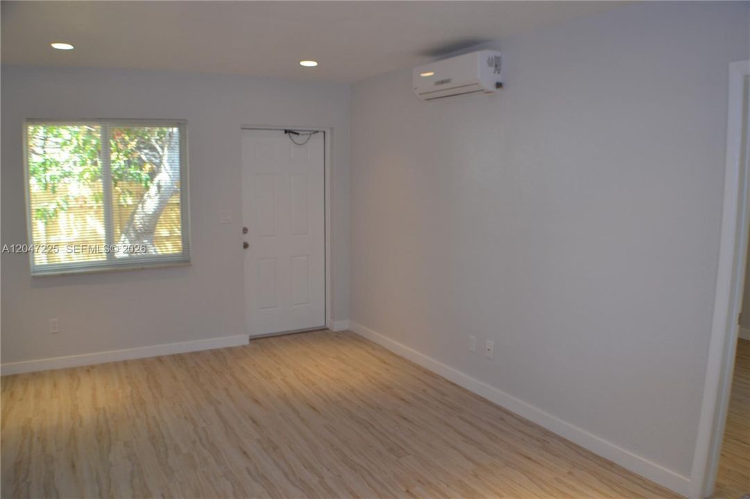 В аренду: $1,650 (1 спален, 1 ванн, 750 Квадратных фут)