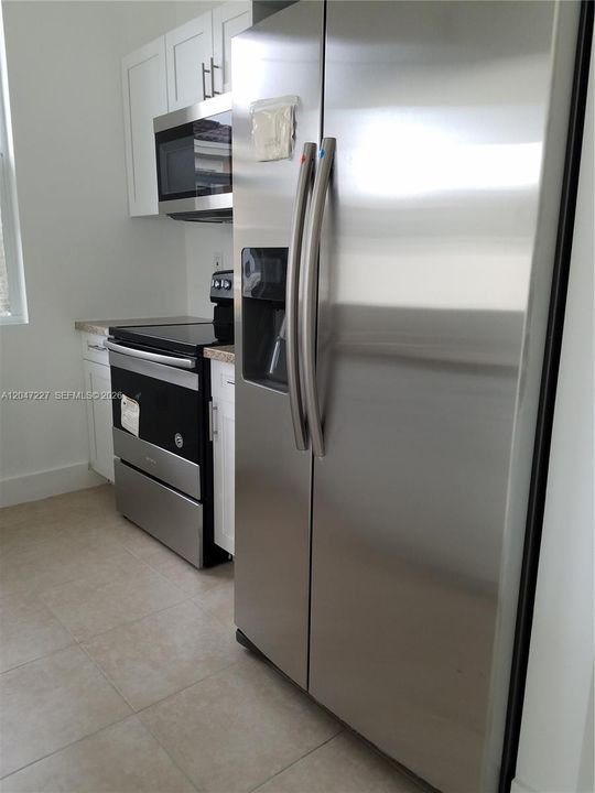 For Rent: $2,600 (3 beds, 2 baths, 1250 Square Feet)