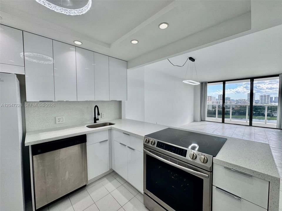 En Venta: $289,000 (1 camas, 1 baños, 755 Pies cuadrados)
