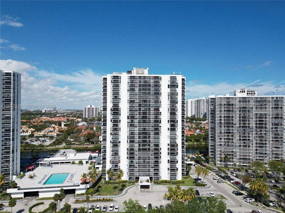 En Venta: $289,000 (1 camas, 1 baños, 755 Pies cuadrados)