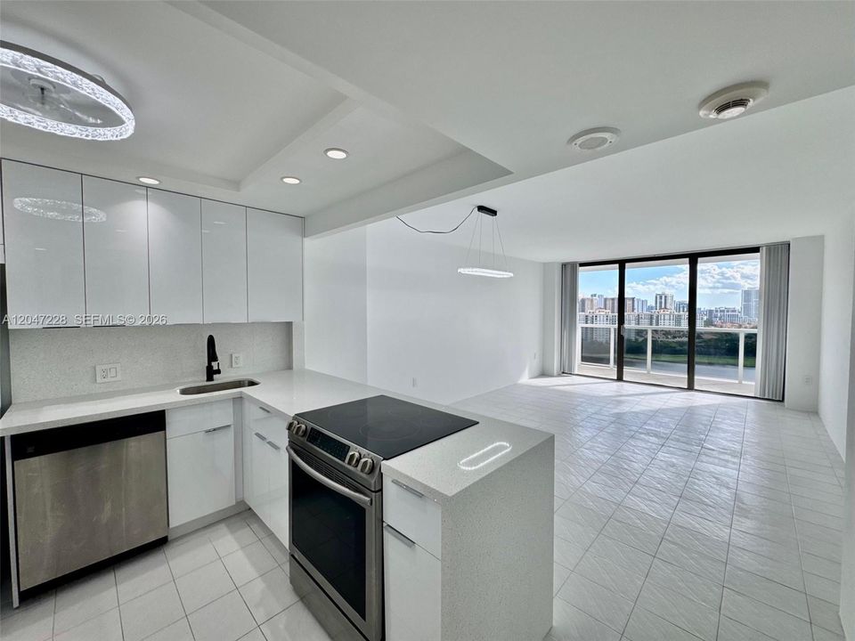 En Venta: $289,000 (1 camas, 1 baños, 755 Pies cuadrados)
