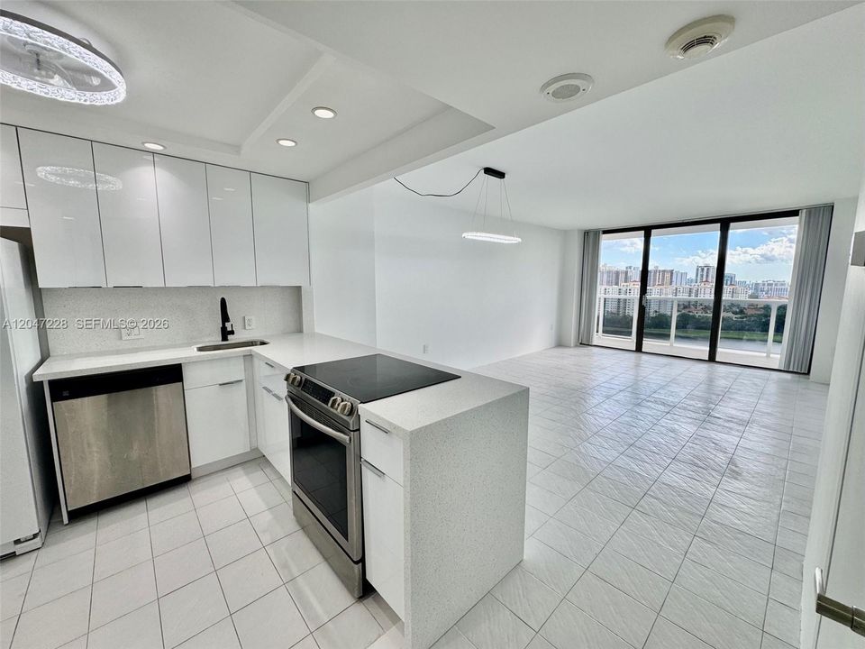 En Venta: $289,000 (1 camas, 1 baños, 755 Pies cuadrados)