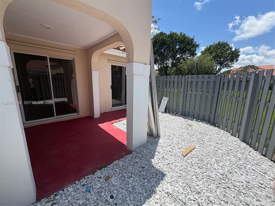 For Sale: $465,000 (3 beds, 2 baths, 1151 Square Feet)