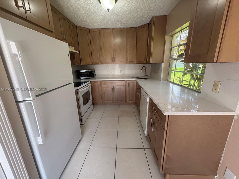 For Sale: $465,000 (3 beds, 2 baths, 1151 Square Feet)