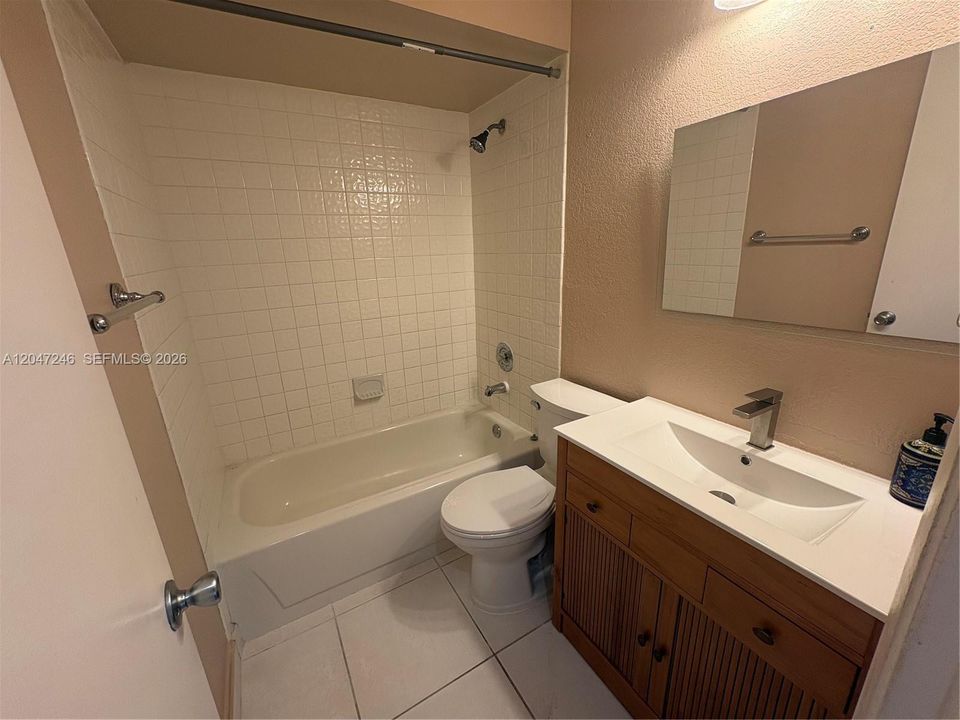 For Sale: $465,000 (3 beds, 2 baths, 1151 Square Feet)