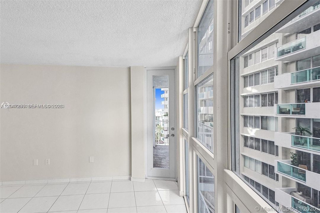 En Venta: $329,000 (1 camas, 1 baños, 750 Pies cuadrados)