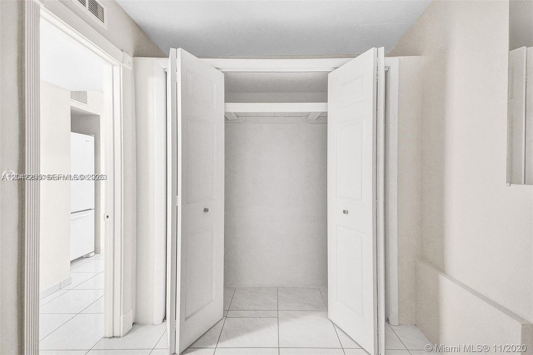 En Venta: $329,000 (1 camas, 1 baños, 750 Pies cuadrados)
