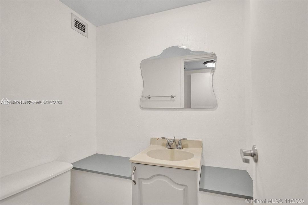 En Venta: $329,000 (1 camas, 1 baños, 750 Pies cuadrados)
