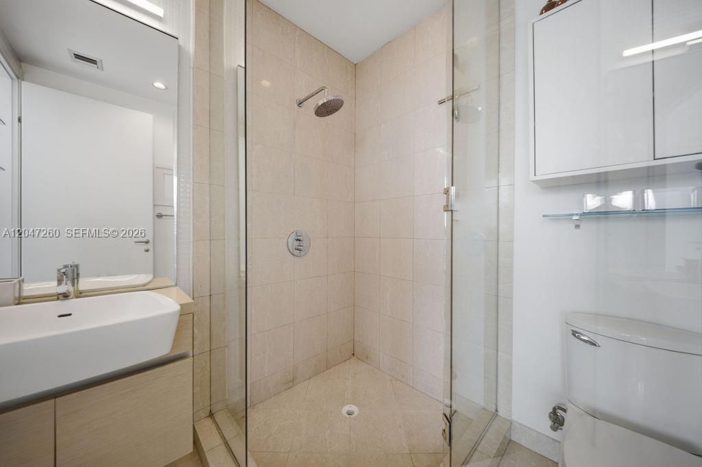 For Sale: $1,200,000 (2 beds, 2 baths, 1237 Square Feet)