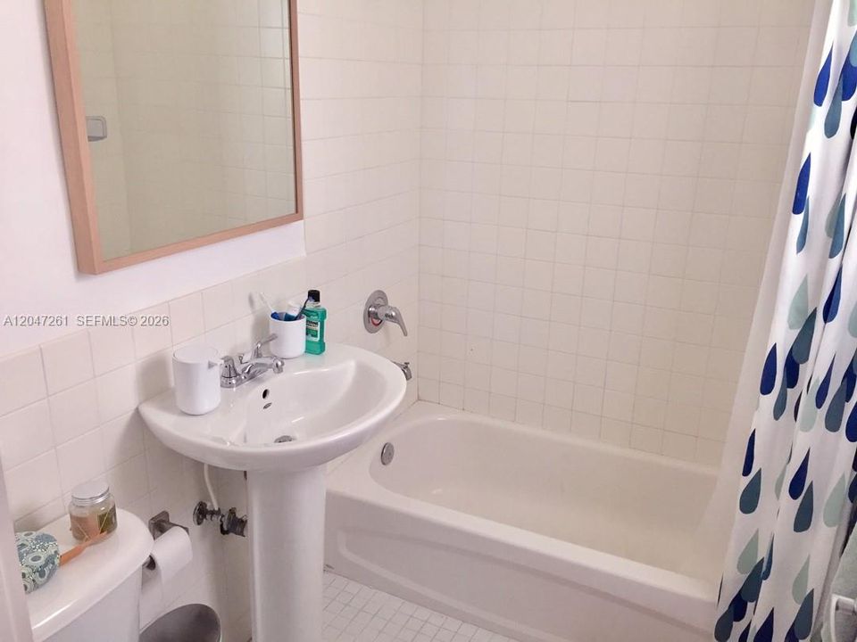 В аренду: $2,275 (1 спален, 1 ванн, 750 Квадратных фут)