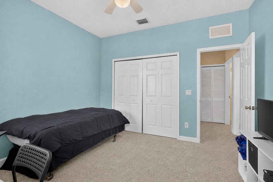 40-web-or-mls-carpet1