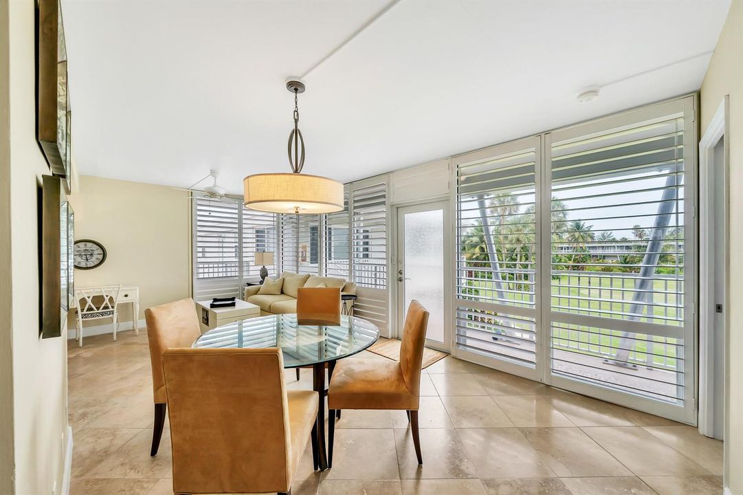 21 Dining Area