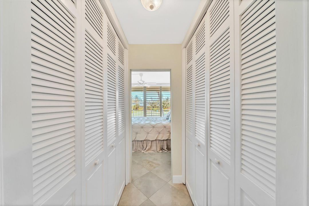 10 Closets (1)