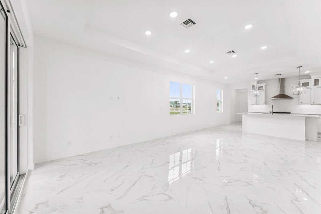 Kitchen, Dining Area & Great Room