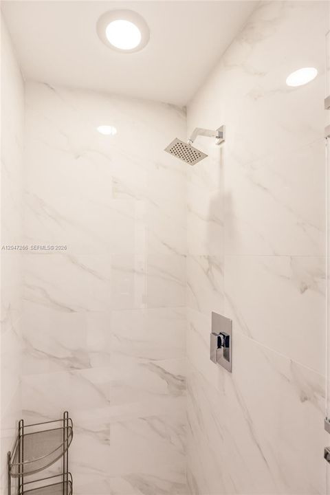 В аренду: $4,450 (1 спален, 1 ванн, 838 Квадратных фут)